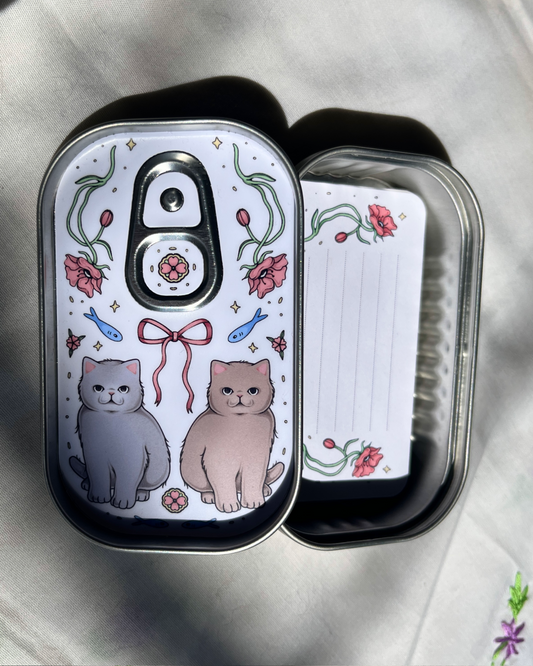 Matching Cat Tin and Memo Card Set
